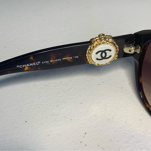 Chanel sunglasses - Picture 7 of 14